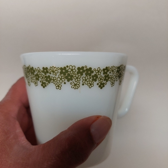 Vintage* 2 Green Daisy Pyrex Mugs by Corning #26 & 19 - Picture 4 of 7